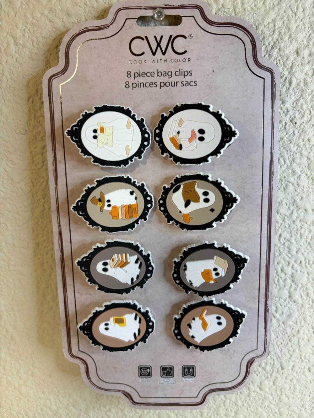 CWC Ghost Bag Clips 8 Piece Magnetic Halloween Kitchen Food Clips NWT